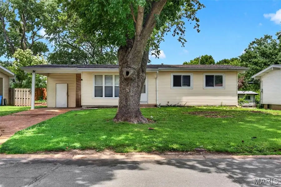 1325 Estes Drive, Florissant, MO 63031 - #2