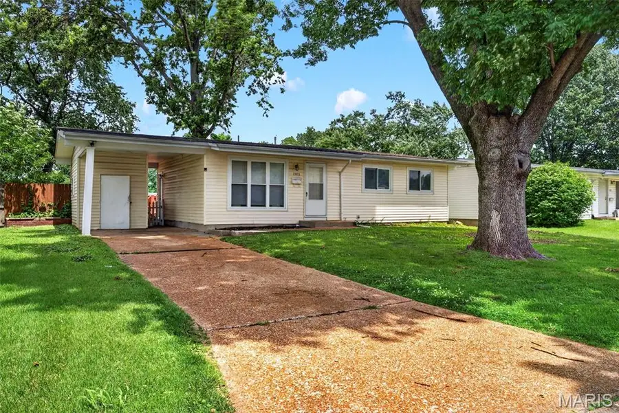 1325 Estes Drive, Florissant, MO 63031 - #3