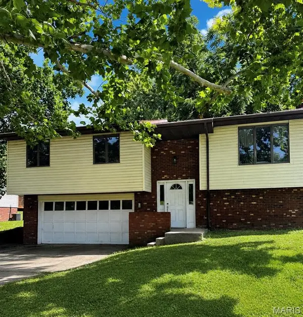 617 Francis Drive, Jackson, MO 63755
