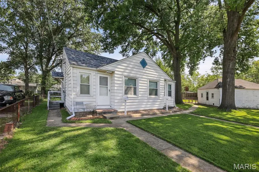 3208 Batson Drive, Alton, IL 62002 - #3