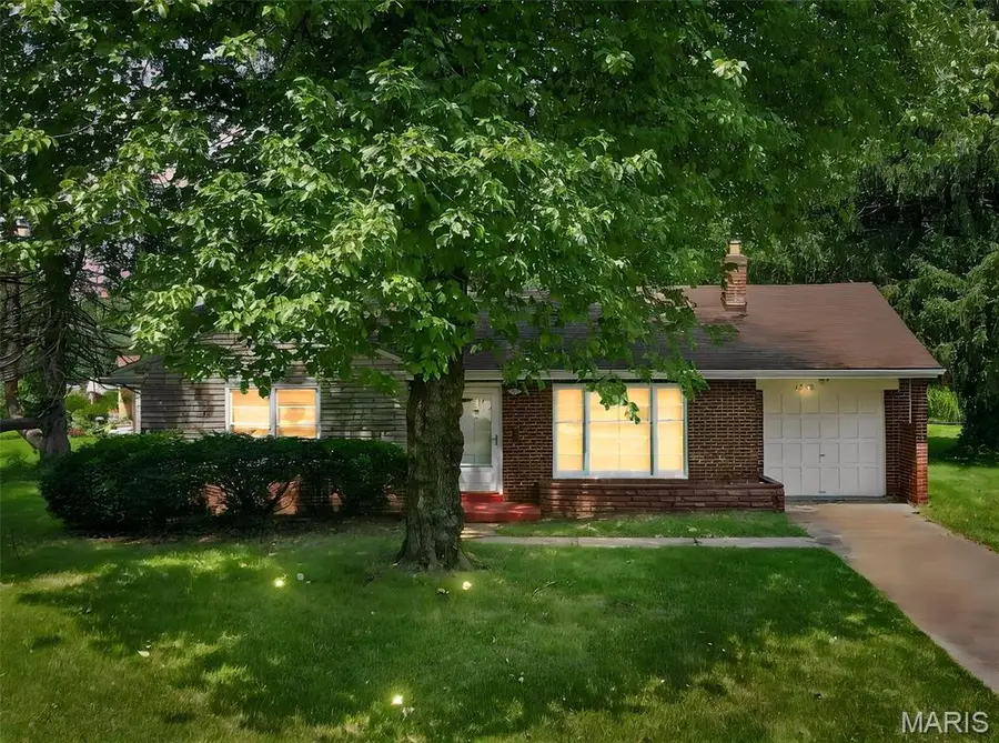 1363 Kroeger Drive, Dellwood, MO 63135 - #2