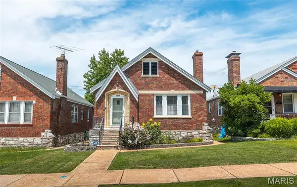 5625 Tholozan Avenue, St Louis, MO 63109