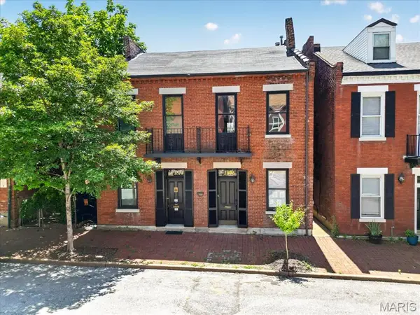 1816 S 8th Street, St Louis, MO 63104