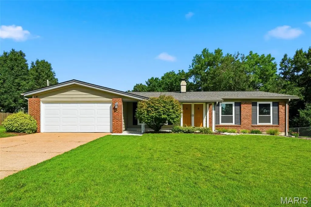 4970 Fernhill Drive, Saint Louis, MO 63128 - #1