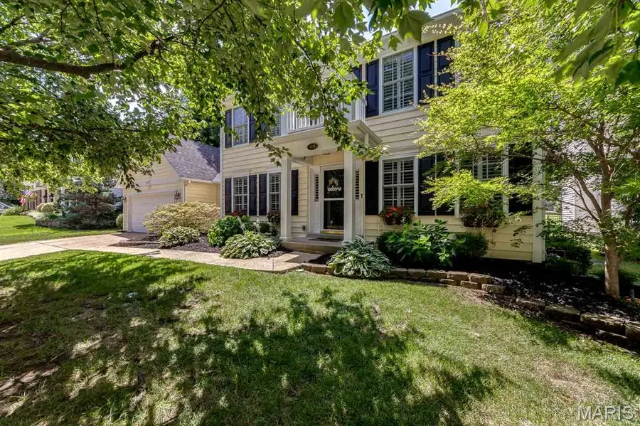 420 Woodview Manor Lane, Kirkwood, MO 63122 - #2
