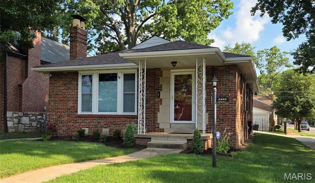6066 Sutherland Avenue, Saint Louis, MO 63109 - #1