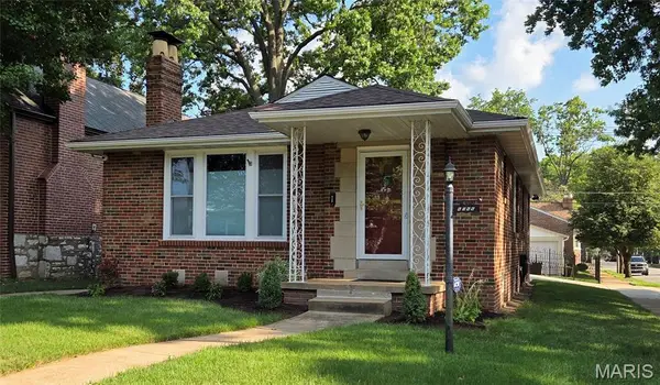 6066 Sutherland Avenue, St Louis, MO 63109