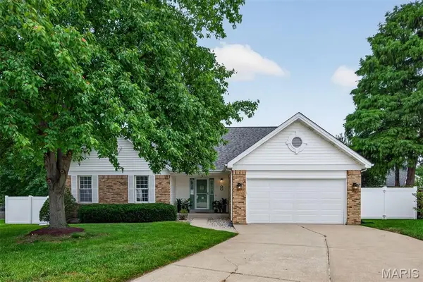 8 Lewis Court, St Peters, MO 63376