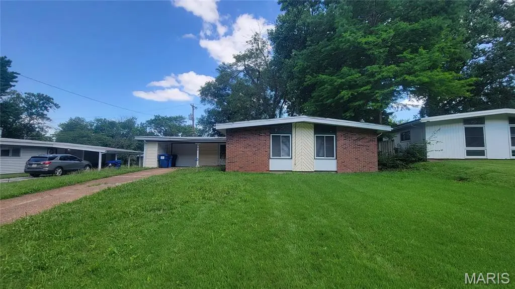 340 Holiday Hill Drive, Florissant, MO 63033 - #1