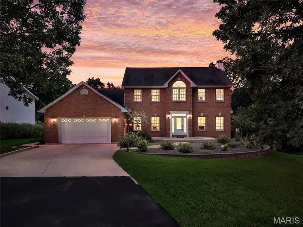 10 Grand Oaks Estate, Sullivan, MO 63080