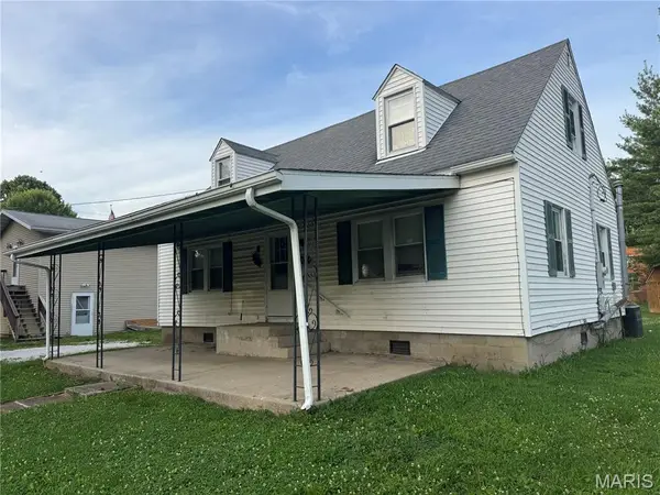 14 6th Street, Carrollton, IL 62016