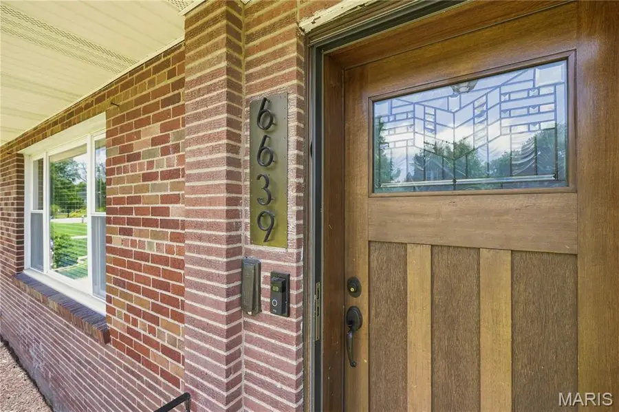 6639 Marquette Avenue, Saint Louis, MO 63139 - #2