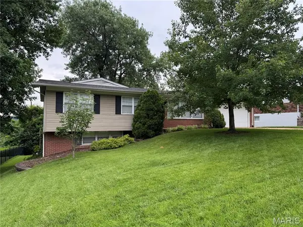 308 Twinview Terrace, Ballwin, MO 63011
