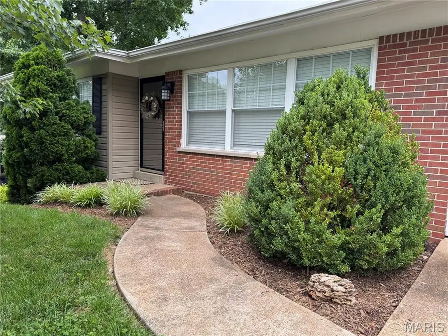 308 Twinview Terrace, Ballwin, MO 63011 - #3