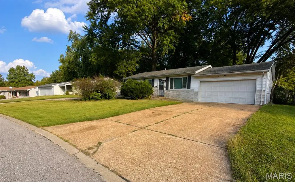 1457 Widefields Lane, Saint Louis, MO 63138 - #1