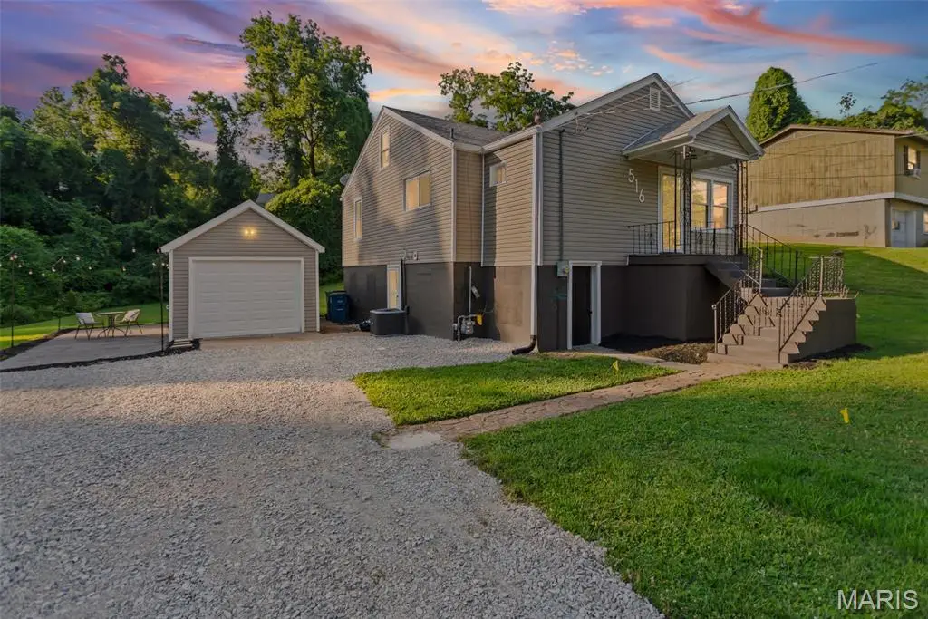 516 Shelly Street, Alton, IL 62002 - #1