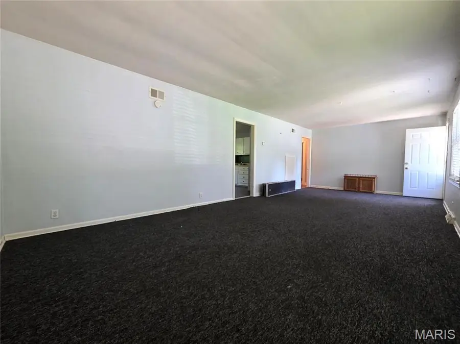 305 Sunset Drive, Fulton, MO 65251 - #3