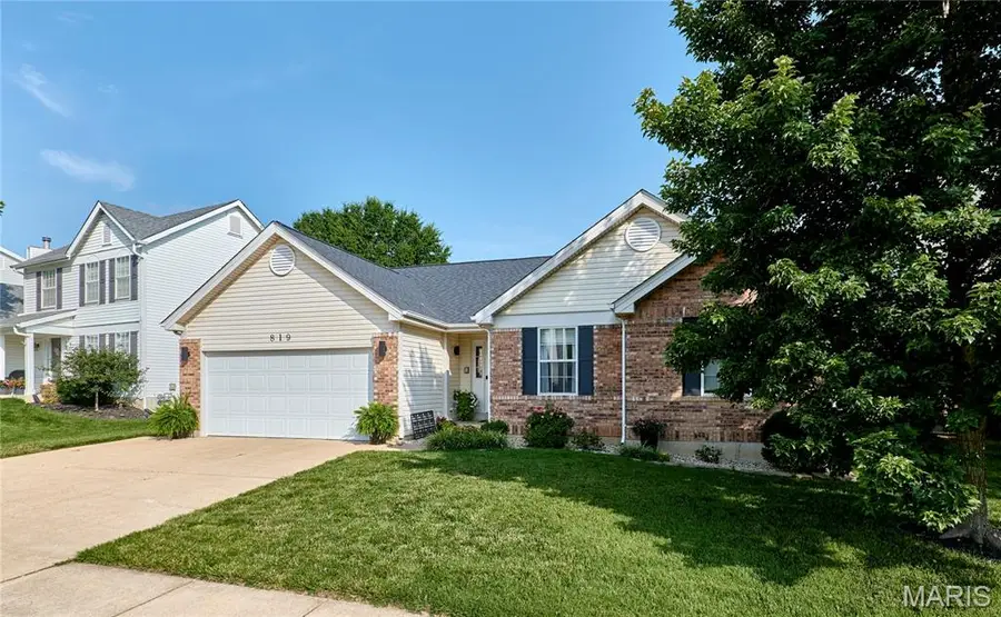 819 Spring Crest Drive, Fenton, MO 63026 - #2