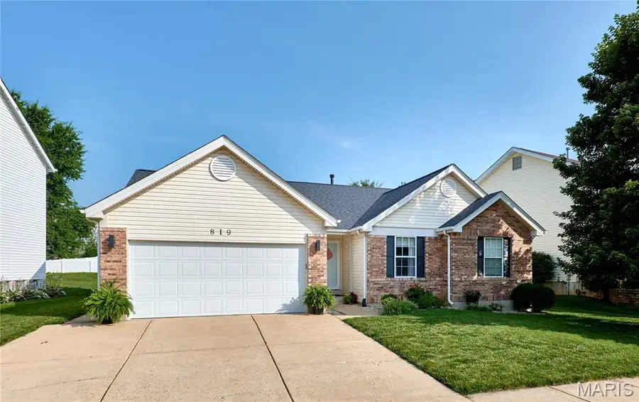 819 Spring Crest Drive, Fenton, MO 63026 - #3