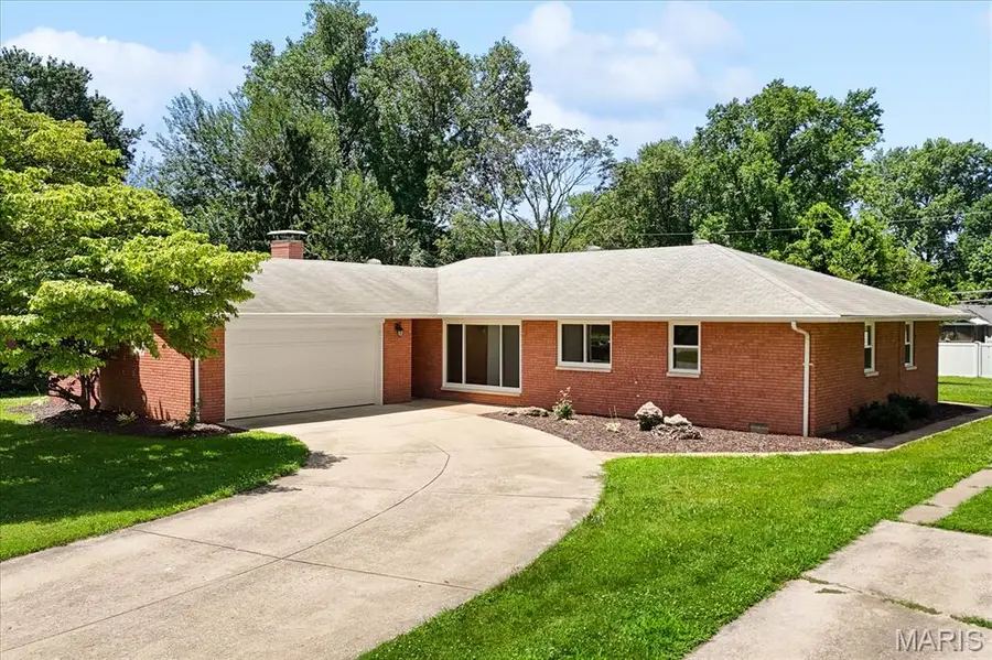 17 Joseph Drive, Fairview Heights, IL 62208 - #3