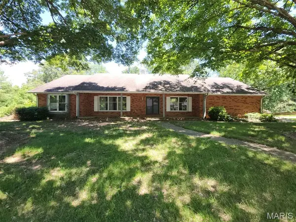 614 7th Street, Scott City, MO 63780