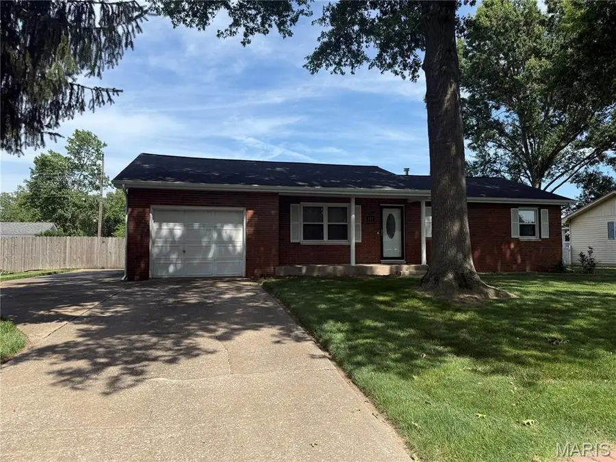 113 Whispering Oaks Drive, Bethalto, IL 62010 - #2