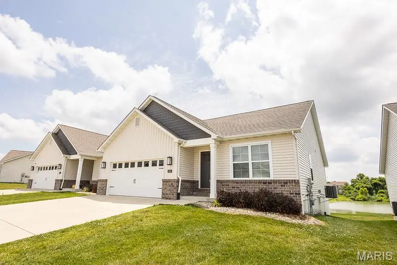 808 Applewood Creek Drive, Fairview Heights, IL 62208 - #2