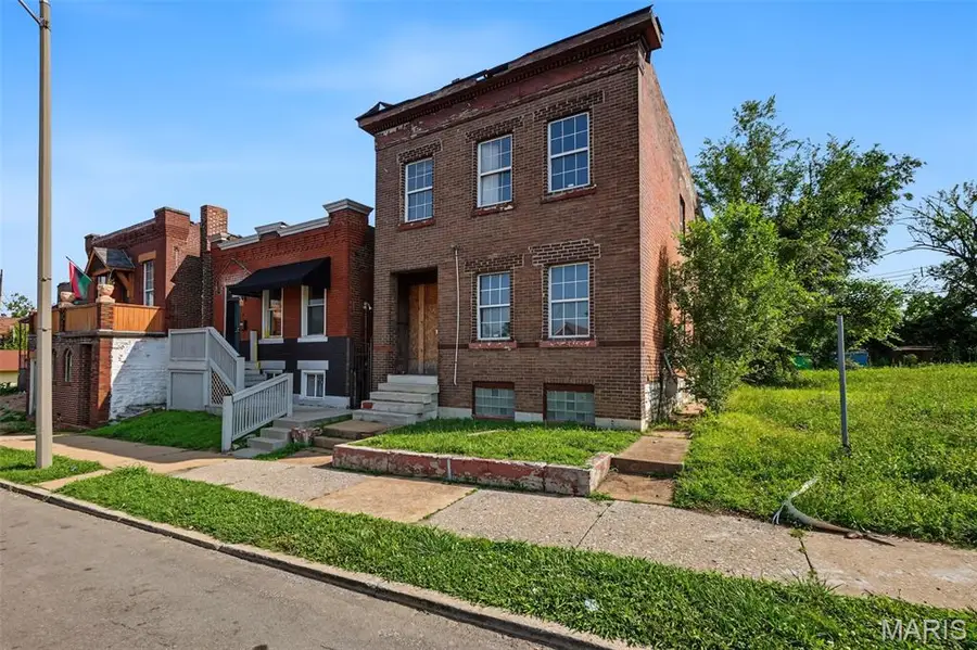 4611 Natural Bridge Avenue, Saint Louis, MO 63115 - #3