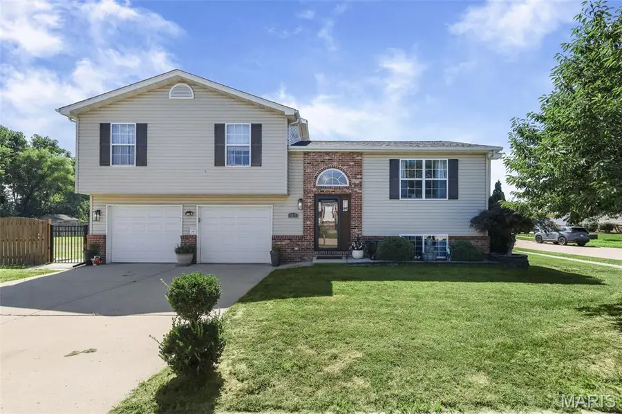 2247 Wildwood Drive, Granite City, IL 62040 - #2