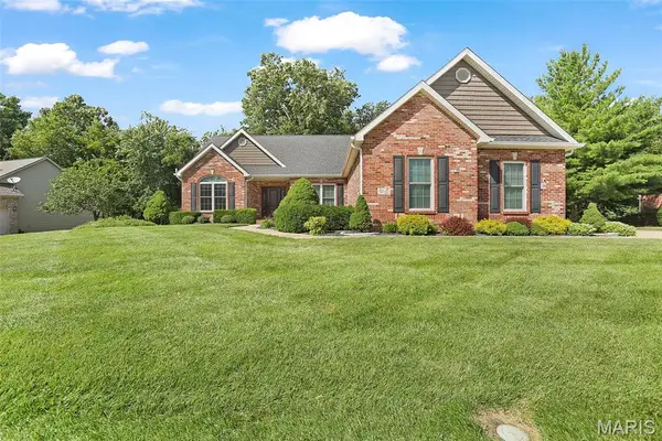 21 Foxmoor Drive, Maryville, IL 62062