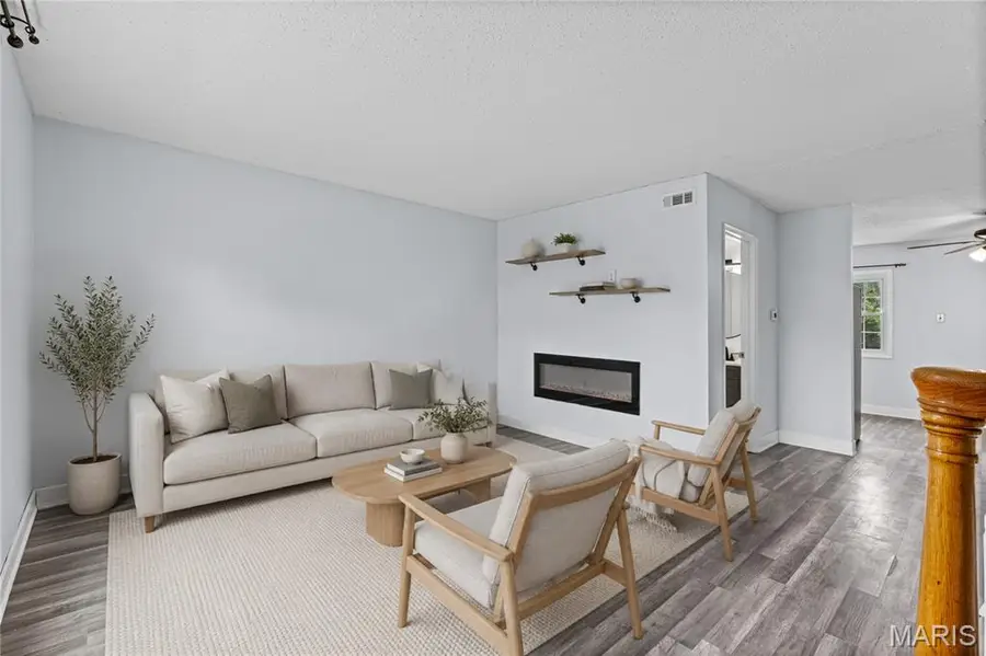 4085 Paule Avenue, Saint Louis, MO 63125 - #2