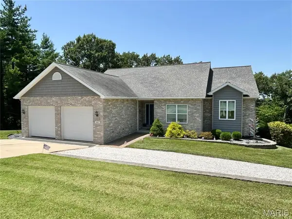 645 Hill Castle Road, Columbia, IL 62236