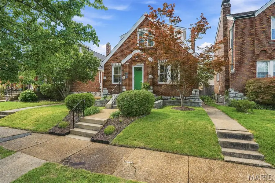 6028 Oleatha Avenue, Saint Louis, MO 63139 - #2