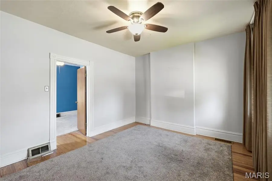 4701 Varrelmann Avenue, Saint Louis, MO 63116 - #3
