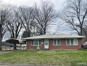 651 S Henderson Avenue, Cape Girardeau, MO 63703 - #1
