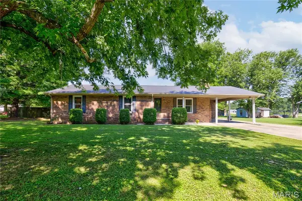 209 Aletha Drive, Sikeston, MO 63801