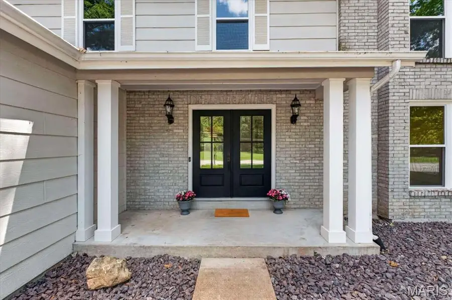 11330 Elzey Street, Creve Coeur, MO 63141 - #3