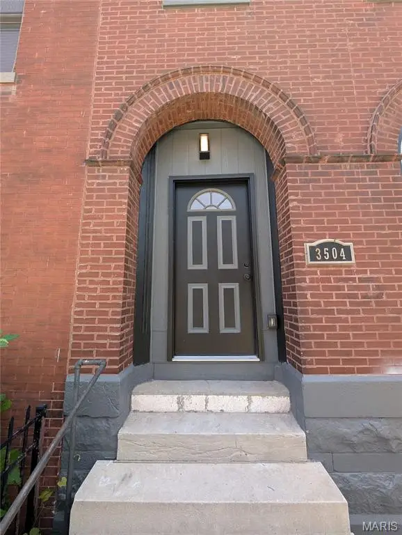 3504 Illinois Avenue, Saint Louis, MO 63118 - #2