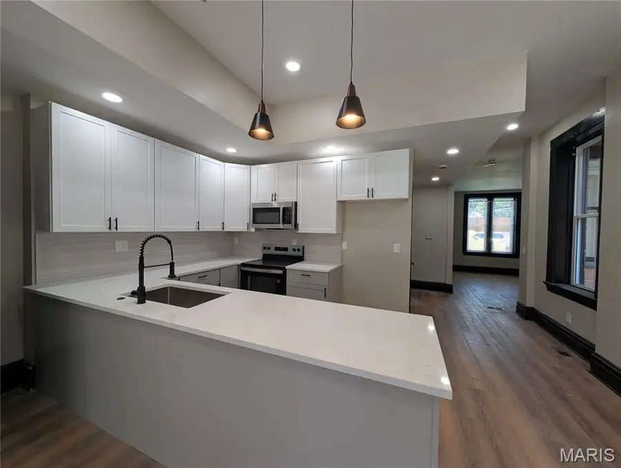 3504 Illinois Avenue, Saint Louis, MO 63118 - #3