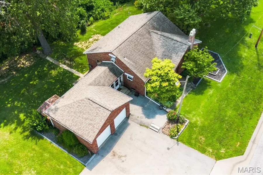 938 E Washington Street, Millstadt, IL 62260 - #3