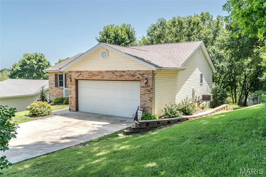 24 Mike Alan Drive, Washington, MO 63090 - #2