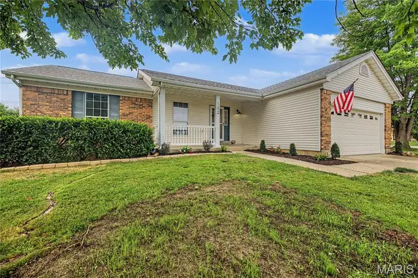102 Rockaway Drive, O'Fallon, MO 63368