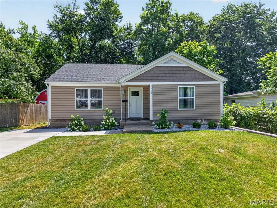 2302 N 5th Street, Saint Charles, MO 63301 - #2