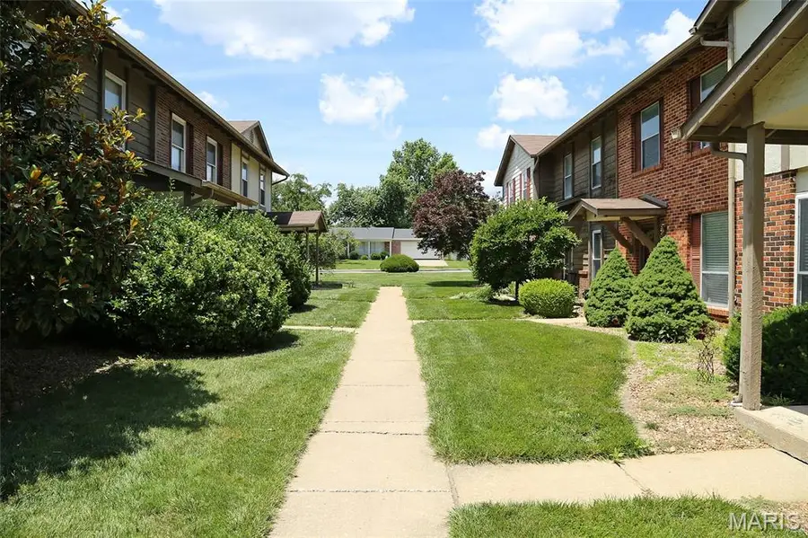 27 Park Charles Boulevard #A, Saint Peters, MO 63376 - #3