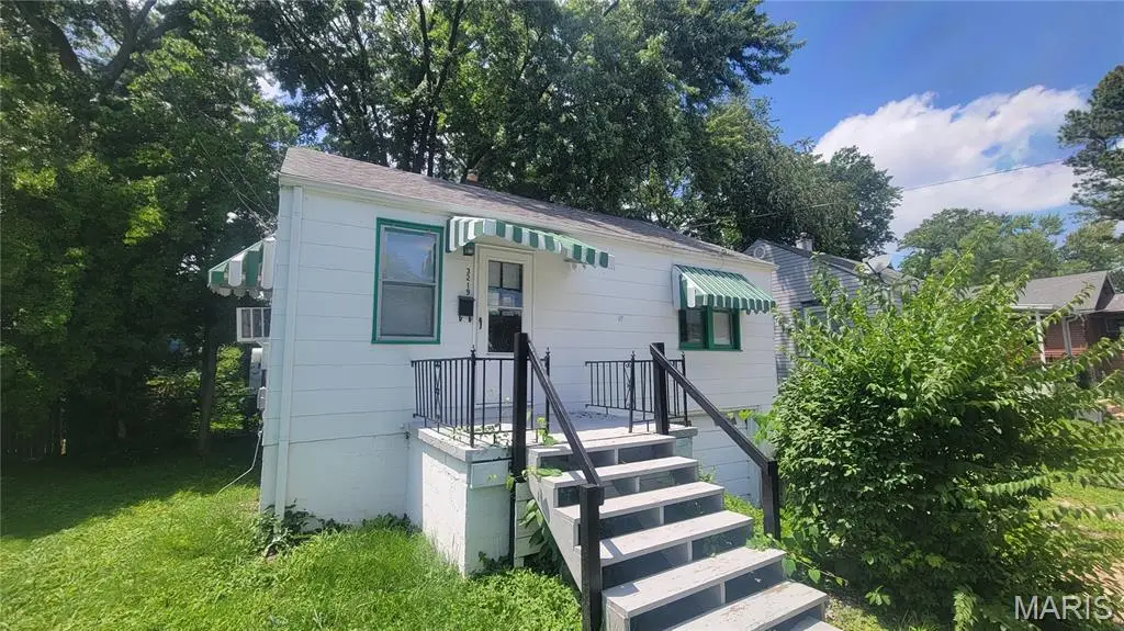 3219 Coles Avenue, Saint Louis, MO 63114 - #1