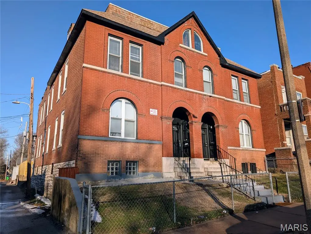 3743 Wisconsin Avenue, Saint Louis, MO 63118 - #1