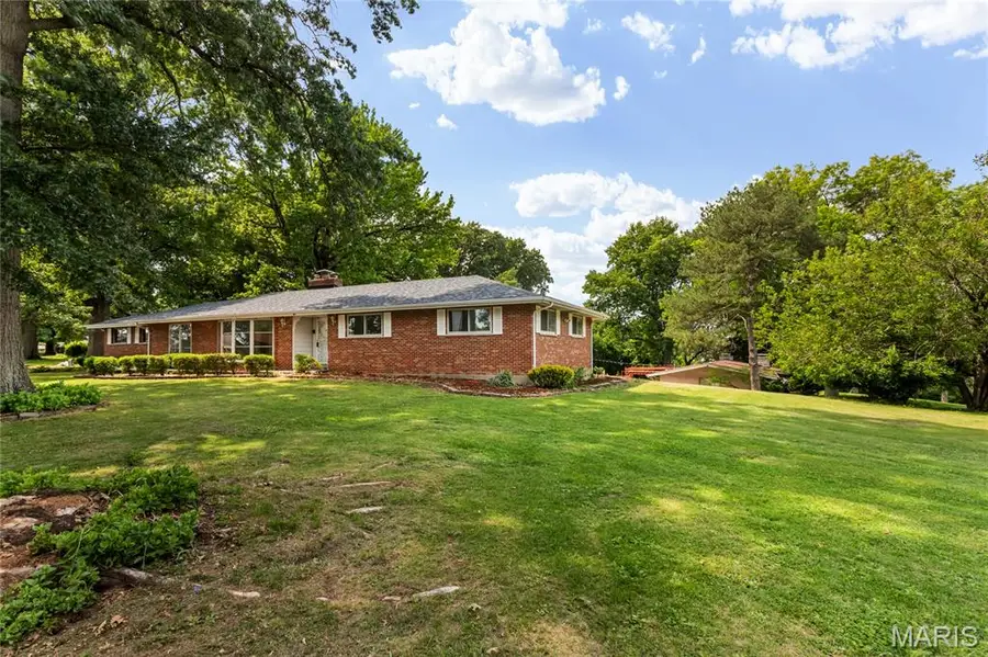 41 Harneywold Drive, Ferguson, MO 63136 - #2