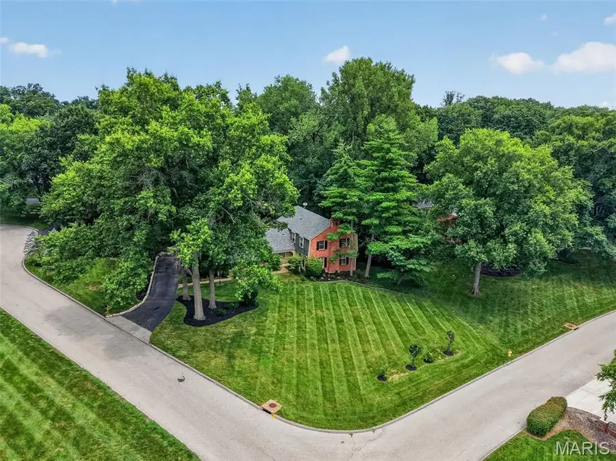14 Dunleith Drive, Saint Louis, MO 63124 - #3