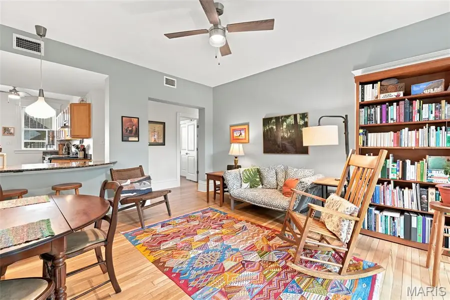 6115 Washington Boulevard #201, Saint Louis, MO 63112 - #3
