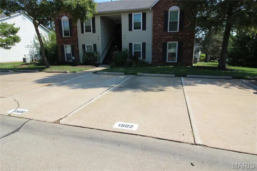 1502 Surrey Lane, Saint Peters, MO 63304 - #2